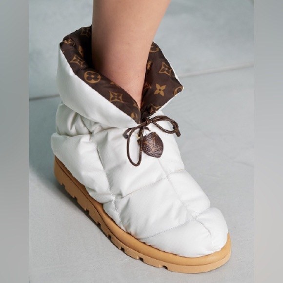Louis Vuitton Snow Pillow Ankle Booties EU Size 38 US Size 8 - Picture 8 of 8
